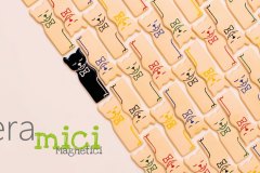 I_Cera_Mici_Magnetici_bianchi_calamite_pasqualino_piludu_ceramica_grottaglie_ceramics